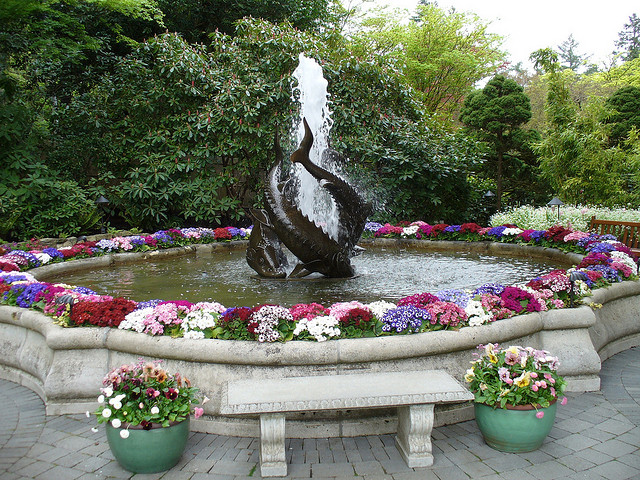 Buchart Gardens Sturgeon Fountain