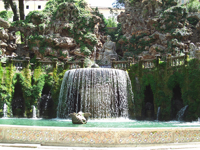 The Oval Fountain